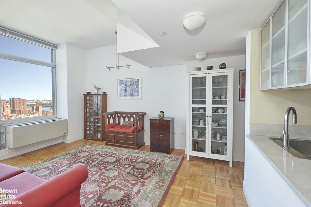 215 East 96th Street, Unit 30A