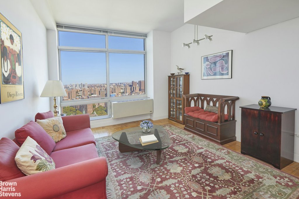 215 East 96th Street, Unit 30A photo 2