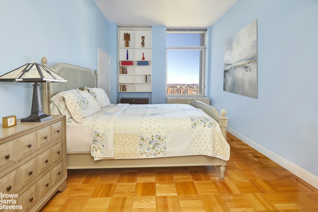 215 East 96th Street, Unit 30A photo 4