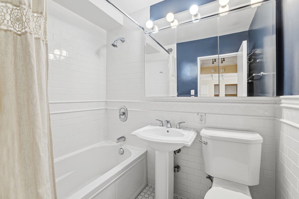 200 East 74th Street, Unit 7AB photo 5