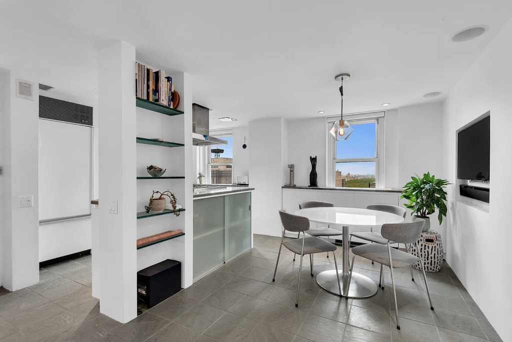 159 West 53rd Street, Unit 36H photo 4