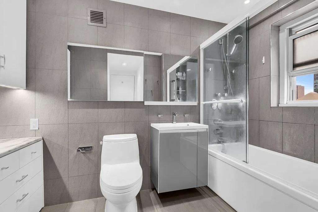159 West 53rd Street, Unit 36H photo 6