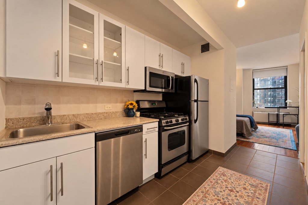 1 Wall Street Court, Unit 1003 photo 6