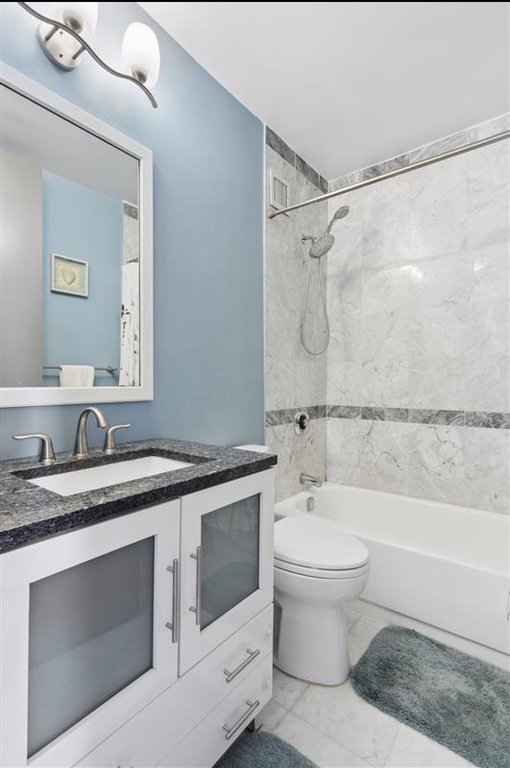 500 West 43rd Street, Unit 21B photo 9