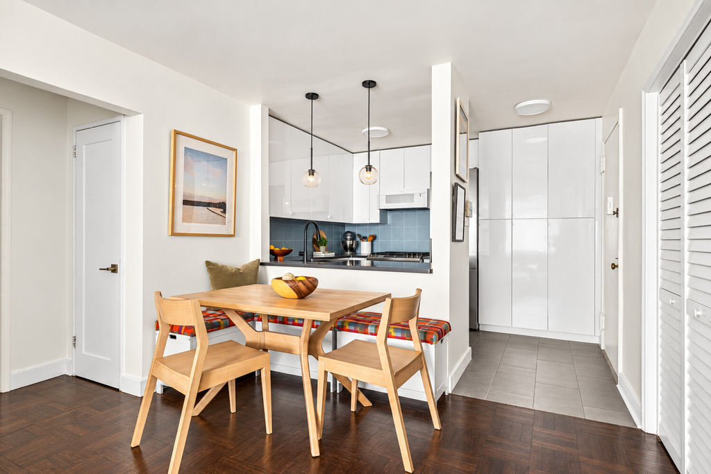651 Vanderbilt Street, Unit 2/B photo 6