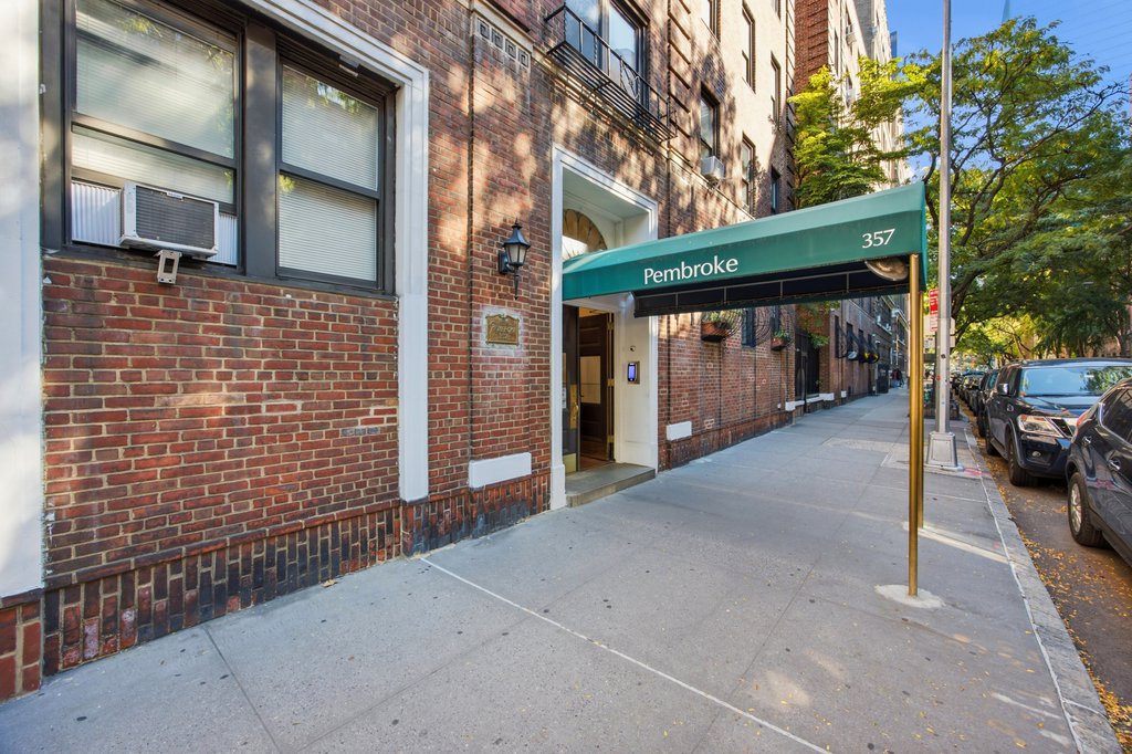 357 West 55th Street, Unit 2C photo 12