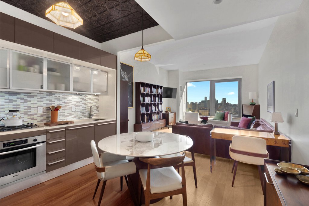 75 Wall Street, Unit 35A