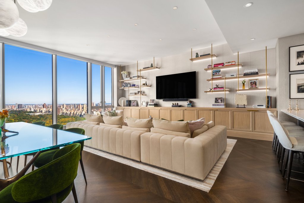 217 West 57th Street, Unit 46B