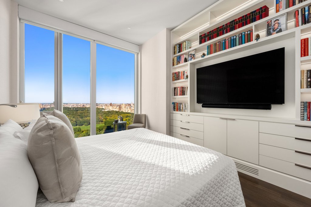 217 West 57th Street, Unit 46B photo 17
