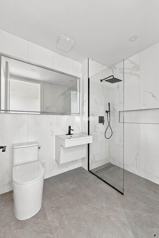 299 Stockholm Street, Unit 1R photo 7