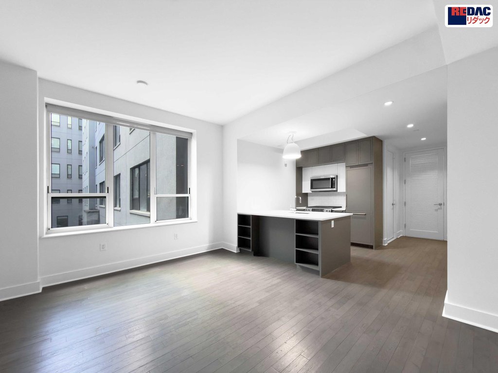 416 West 52nd Street, Unit 303 photo 2