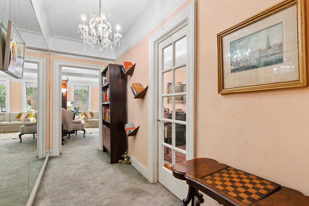 51 East 90th Street, Unit 2A photo 2
