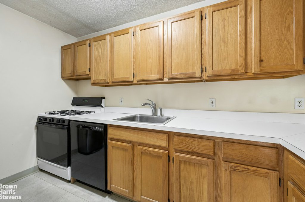 130 Lenox Avenue, Unit 526 photo 9