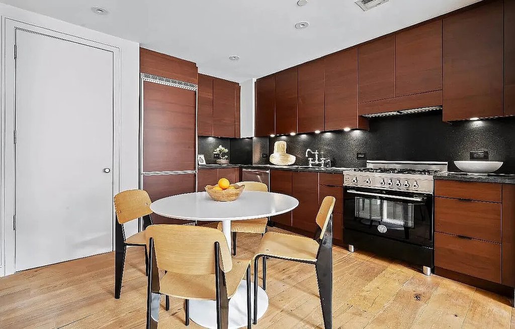 540 West 28th Street, Unit 3F photo 4