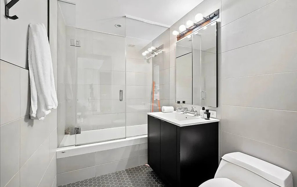 540 West 28th Street, Unit 3F photo 5
