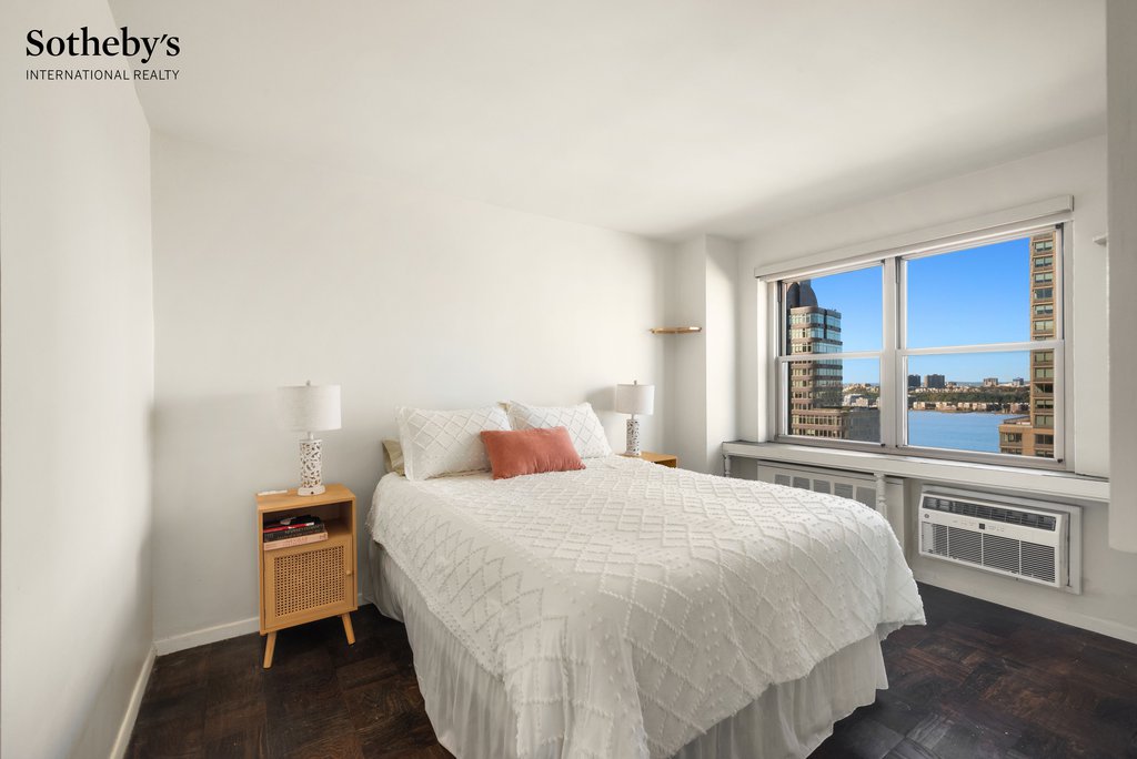 165 West End Avenue, Unit 22A photo 3