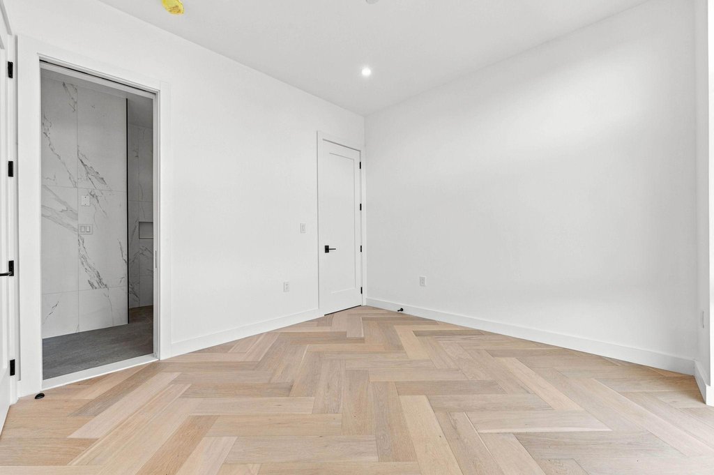 301 Stockholm Street, Unit 2B photo 5