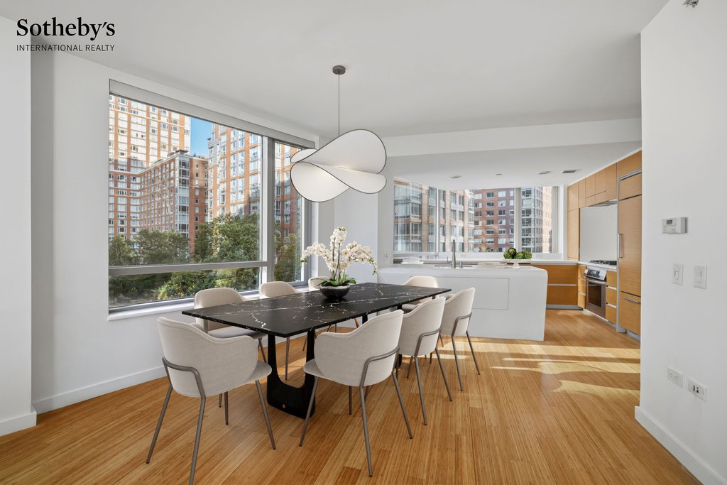 2 River Terrace, Unit 5R photo 3