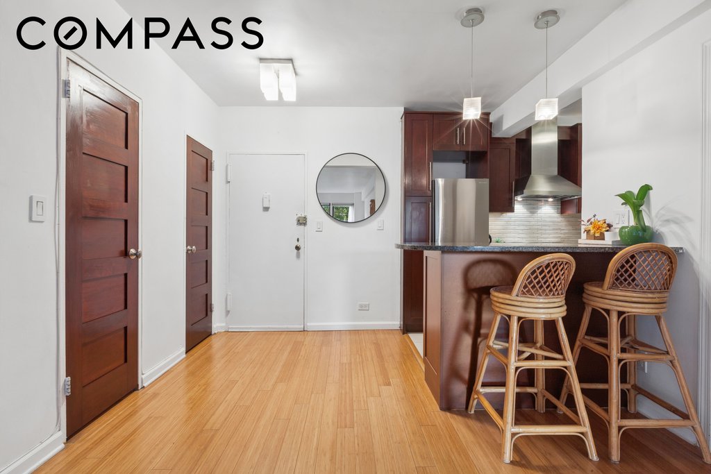 240 East 46th Street, Unit 6G photo 5
