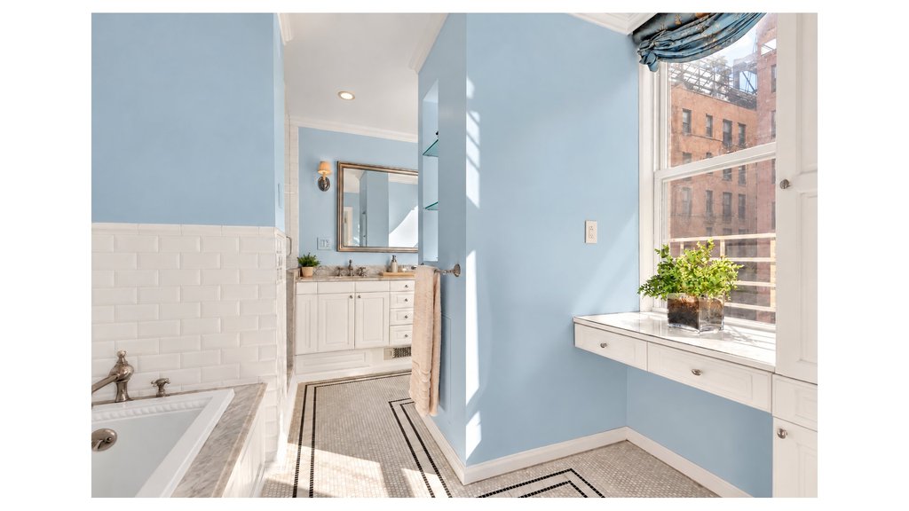 425 East 51st Street, Unit 6AB photo 9