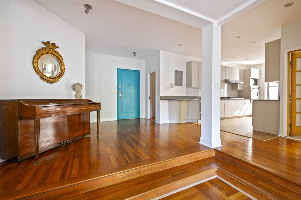 675 Walton Avenue, Unit 4A photo 3