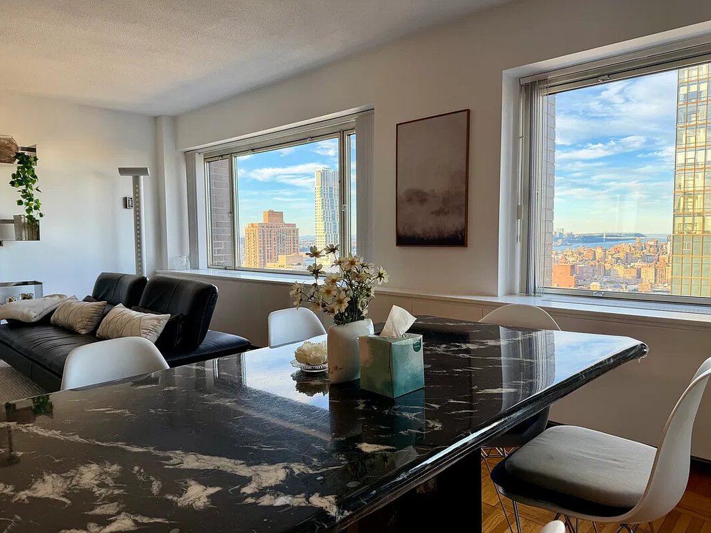 20 West 64th Street, Unit 42L