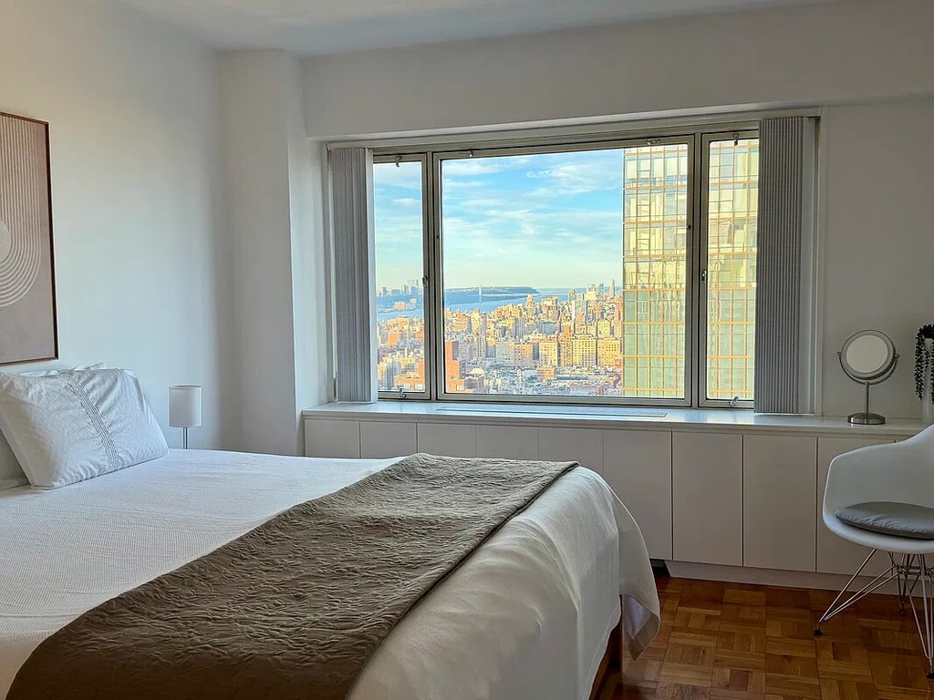 20 West 64th Street, Unit 42L photo 12