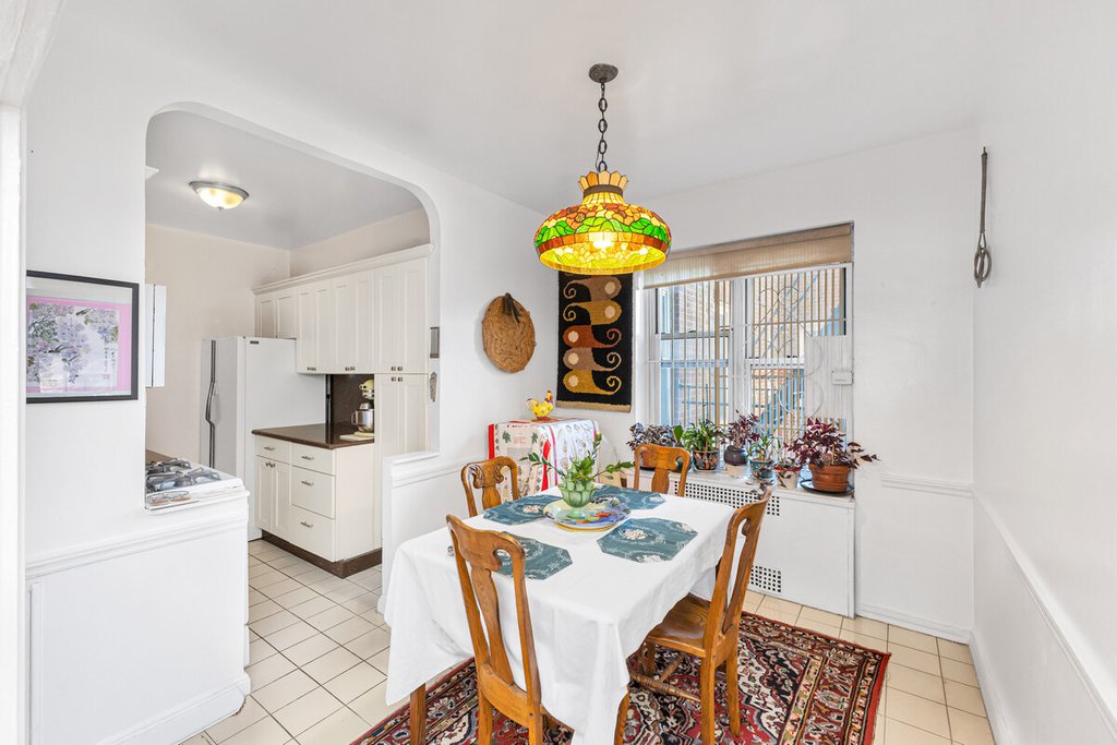 69-11 Yellowstone Boulevard, Unit A41 photo 5
