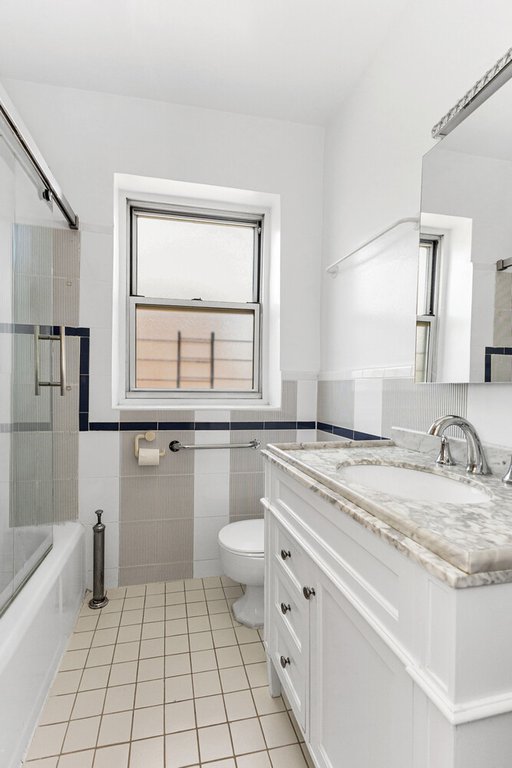 69-11 Yellowstone Boulevard, Unit A41 photo 10