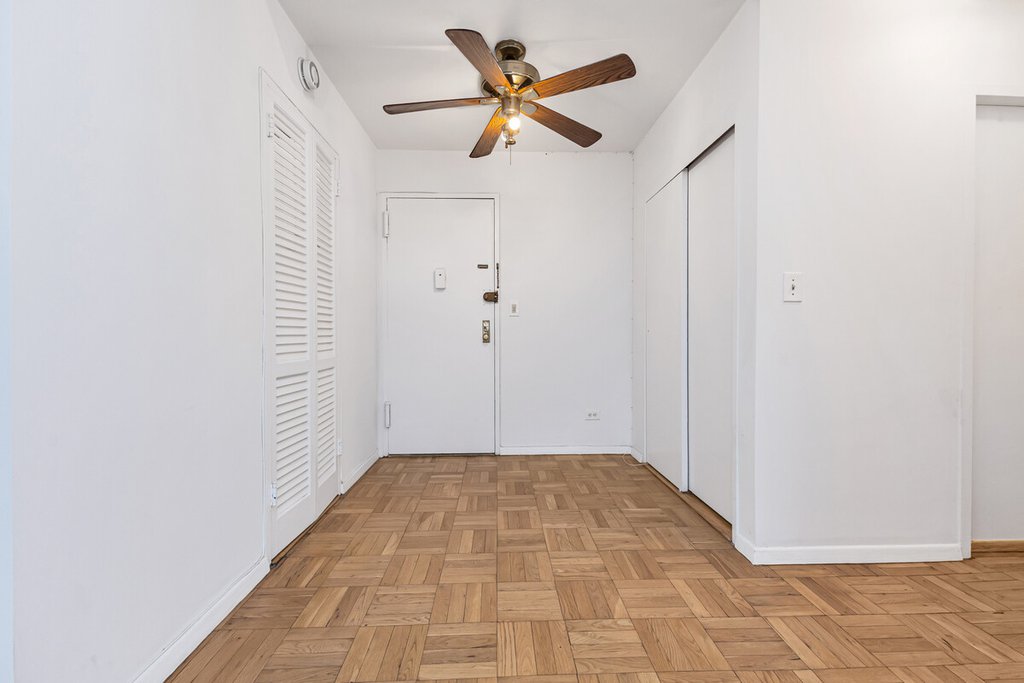 220 East 54th Street, Unit 7L photo 5
