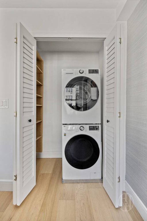200 East 27th Street, Unit 10E photo 8