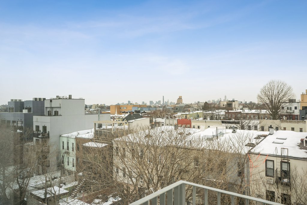 189 Cooper Street, Unit 2C photo 4