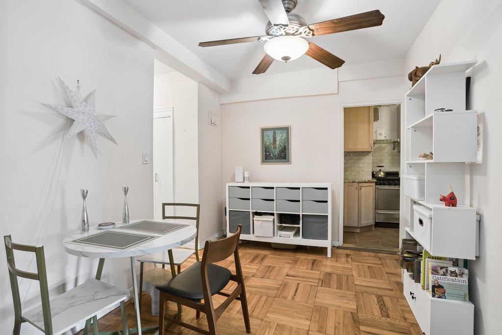 34 Plaza Street East, Unit 310 photo 3
