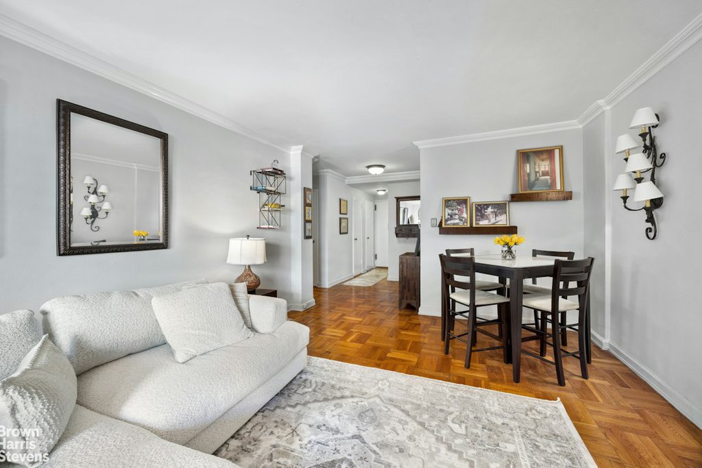 415 East 85th Street, Unit 8A photo 2