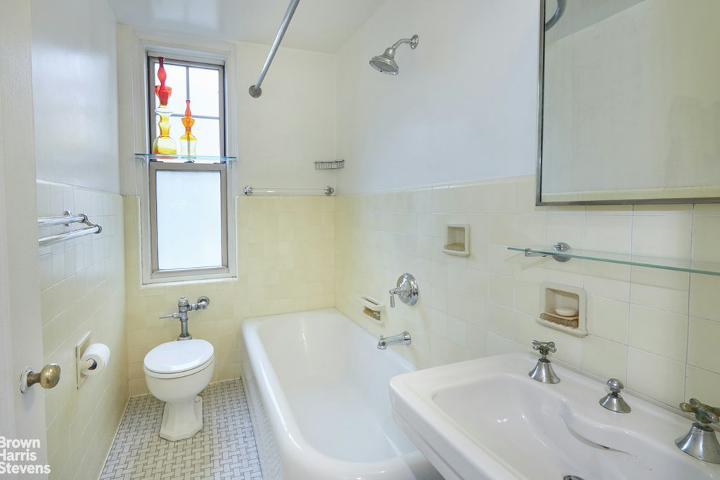 2 Horatio Street, Unit 4B photo 9