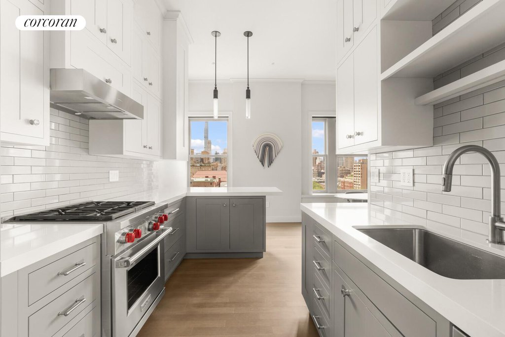 35 West 81st Street, Unit 12A photo 4