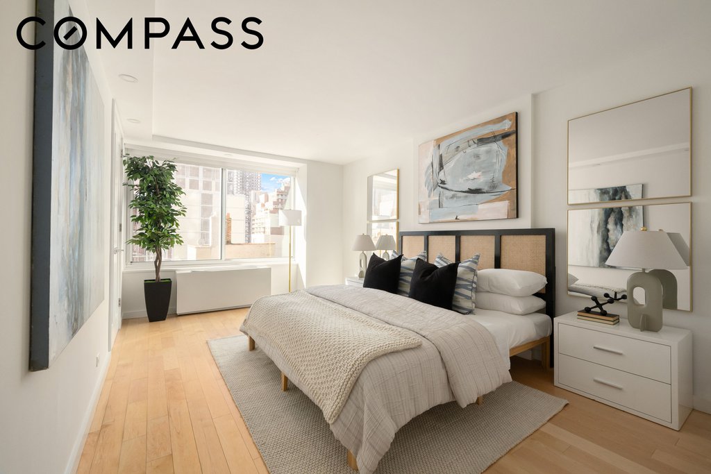 404 East 79th Street, Unit 9H photo 3