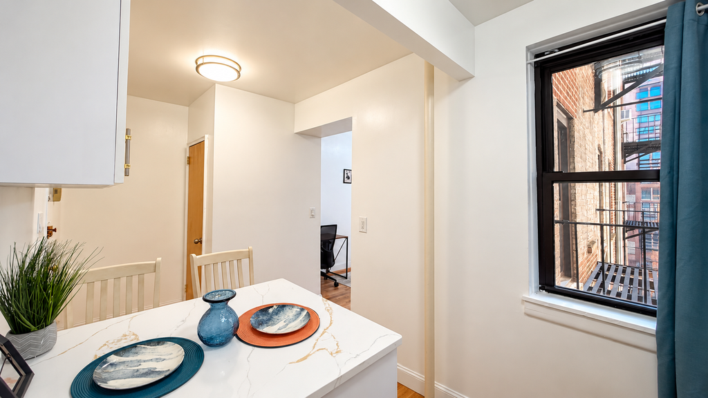 4 West 101st Street, Unit 49A photo 3