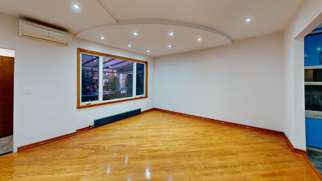 1840 East 32nd Street – For Sale photo 5