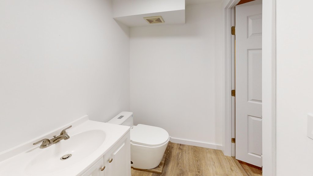 1840 East 32nd Street – For Sale photo 16