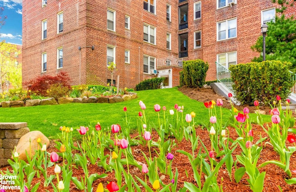 5645 Netherland Avenue, Unit 6E photo 11