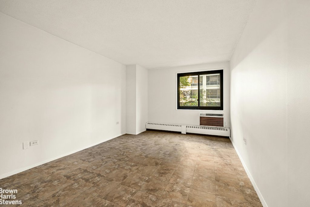 333 Pearl Street, Unit 2J photo 3