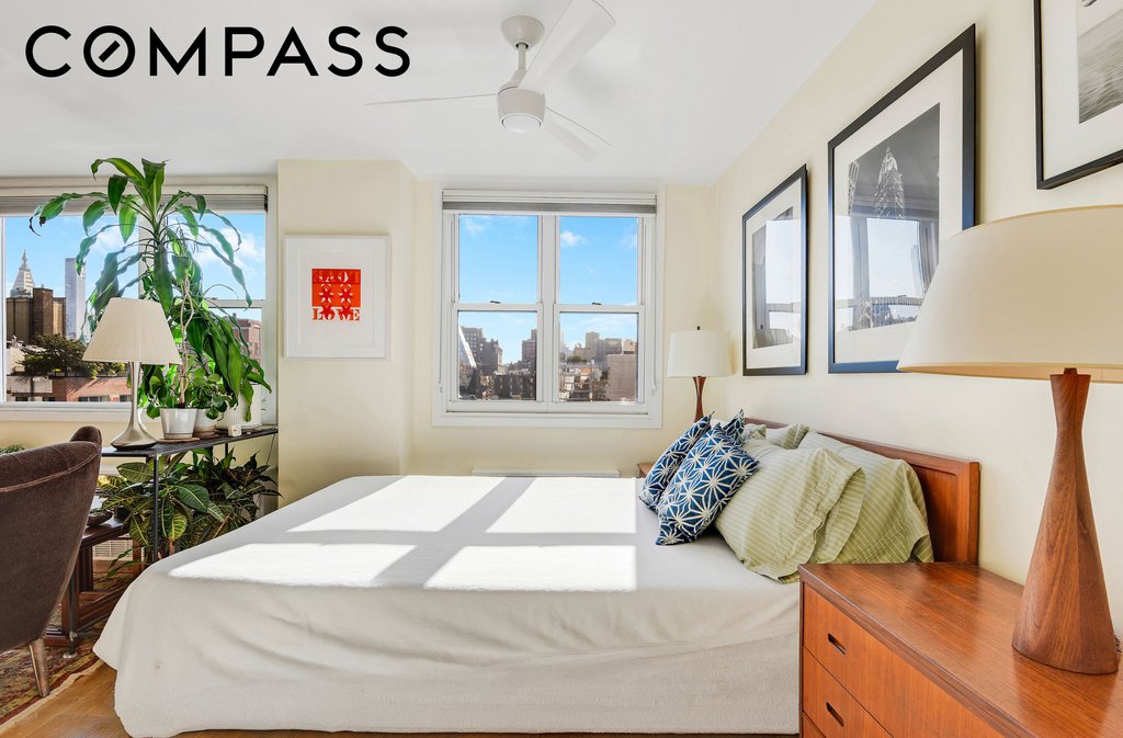 77 Seventh Avenue, Unit 16A photo 6