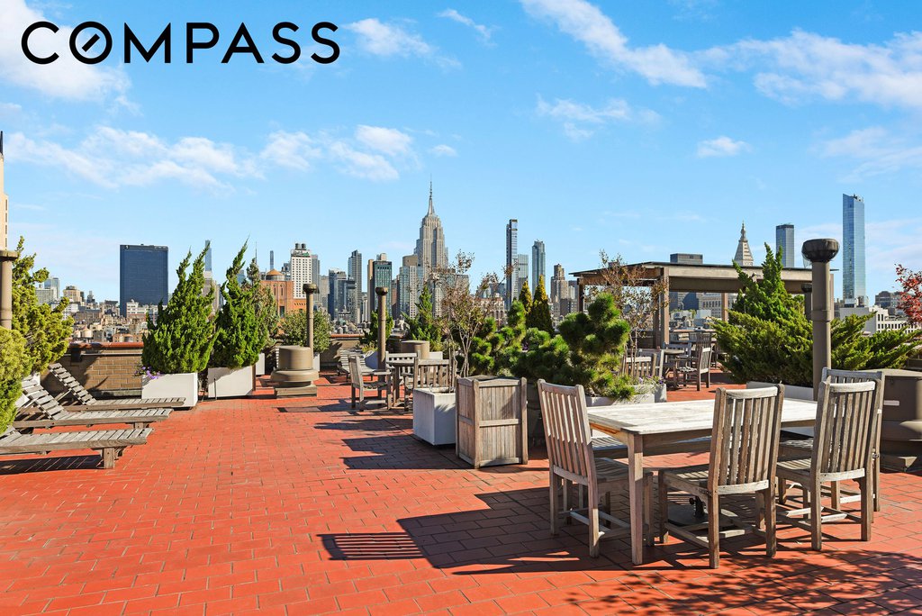 77 Seventh Avenue, Unit 16A photo 10