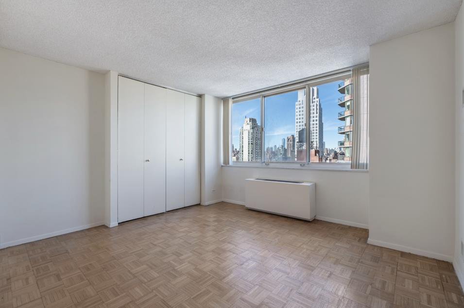 404 East 79th Street, Unit 22C photo 4