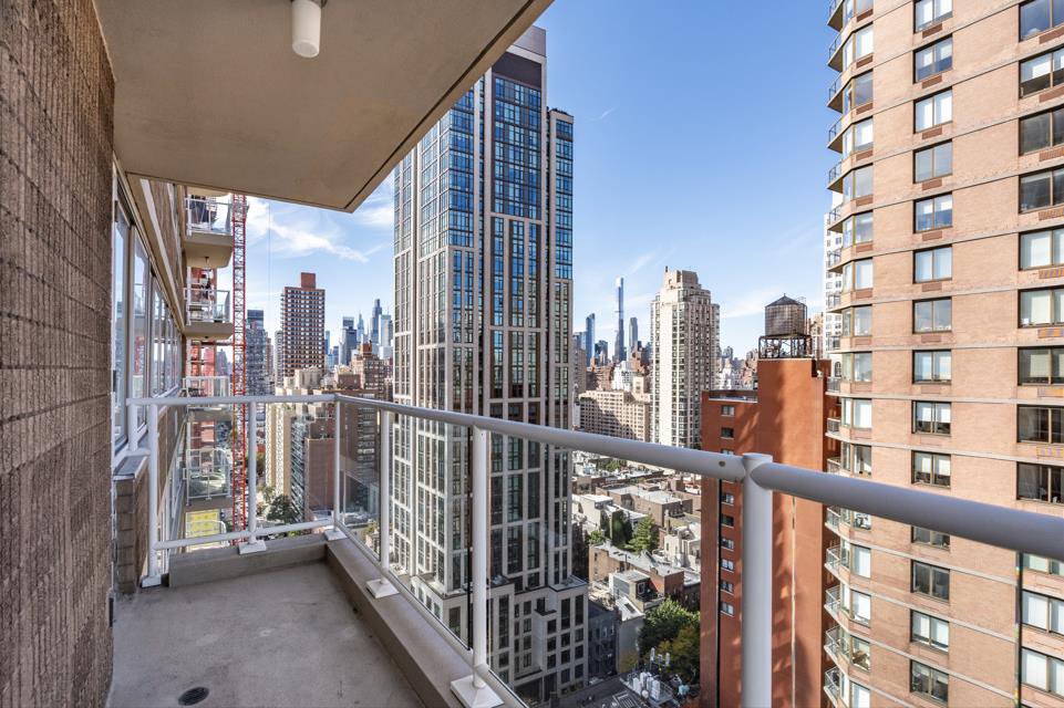 404 East 79th Street, Unit 22C photo 6