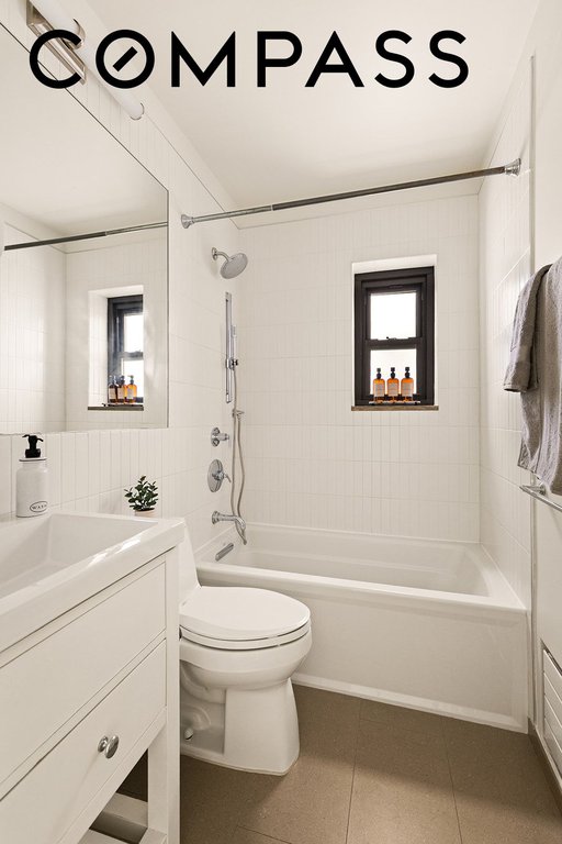 422 West 20th Street, Unit 2B photo 7