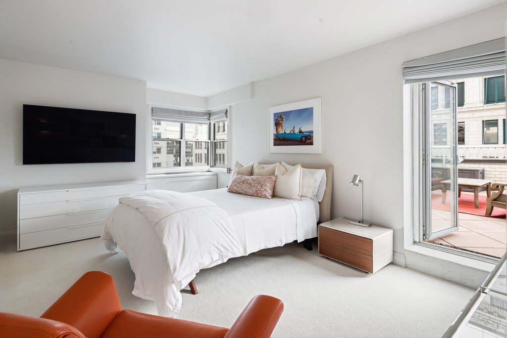 70 East 10th Street, Unit 19W photo 5
