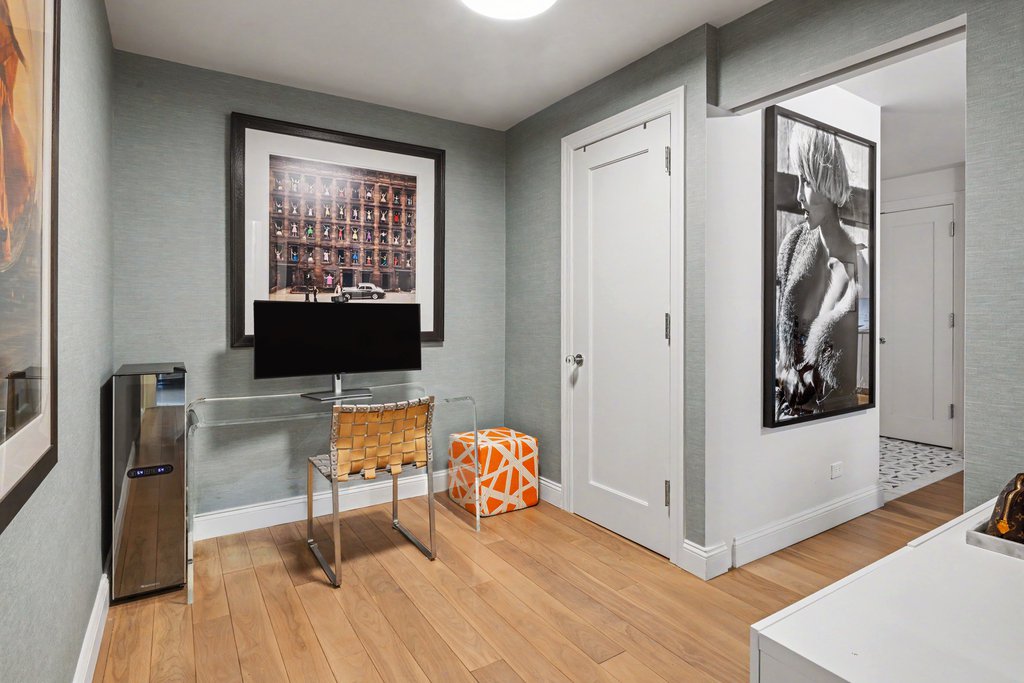 70 East 10th Street, Unit 19W photo 8