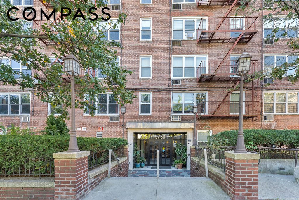 5730 Mosholu Avenue, Unit 4E photo 8